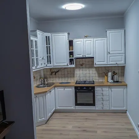 Velvet Kopinska Varsovie